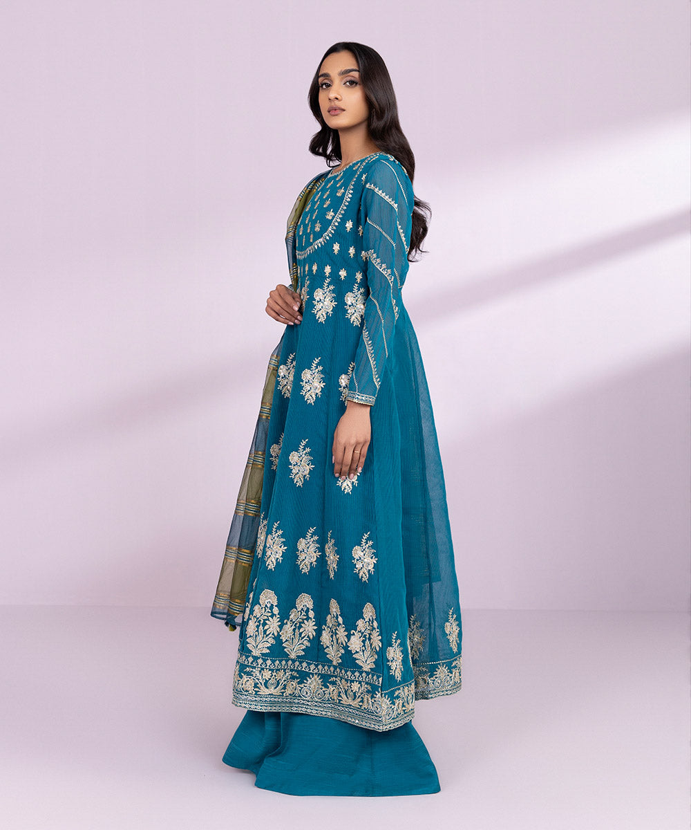 3 Piece - Embroidered Karandi Suit