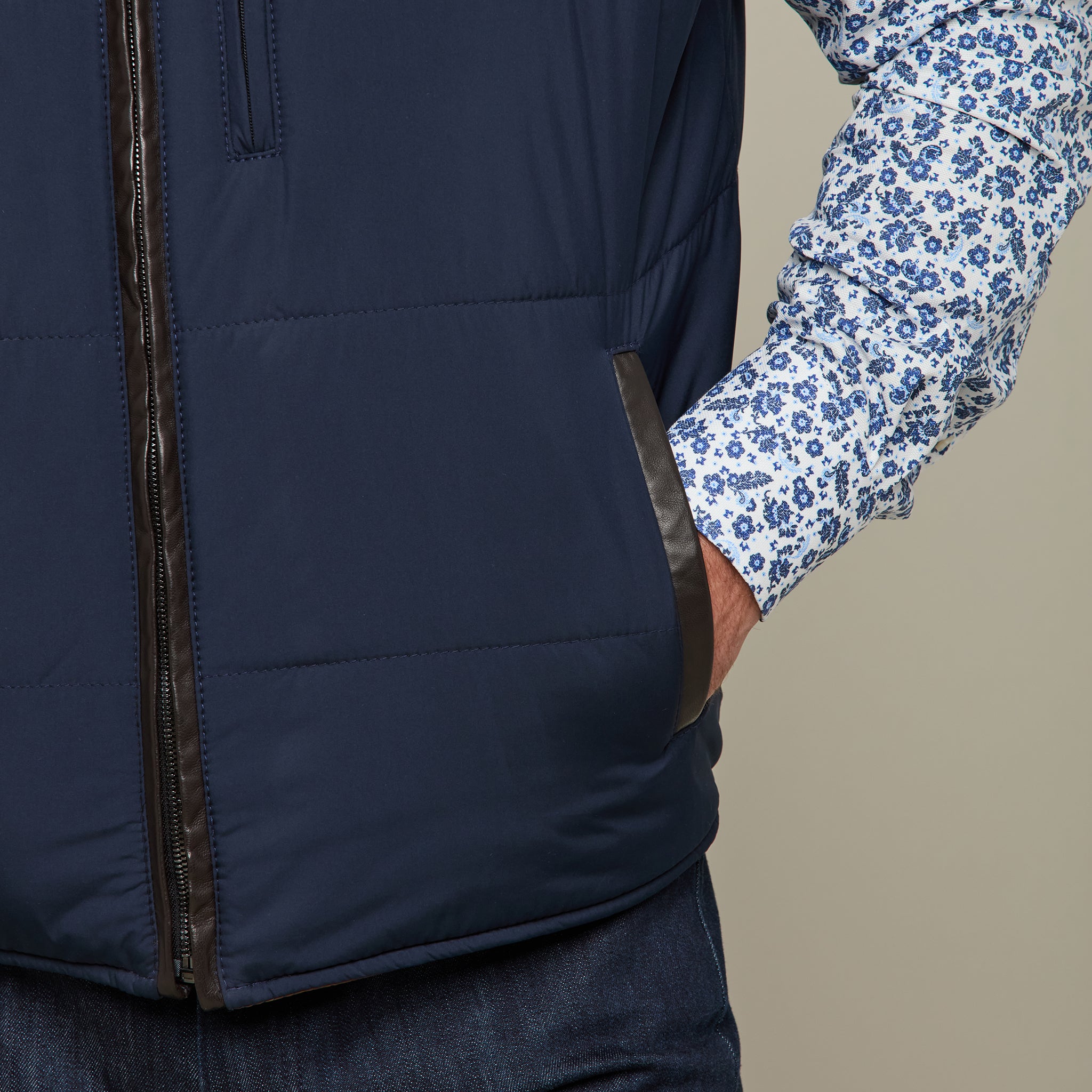 Reversible Microfiber Vest :: Chocolate/Navy