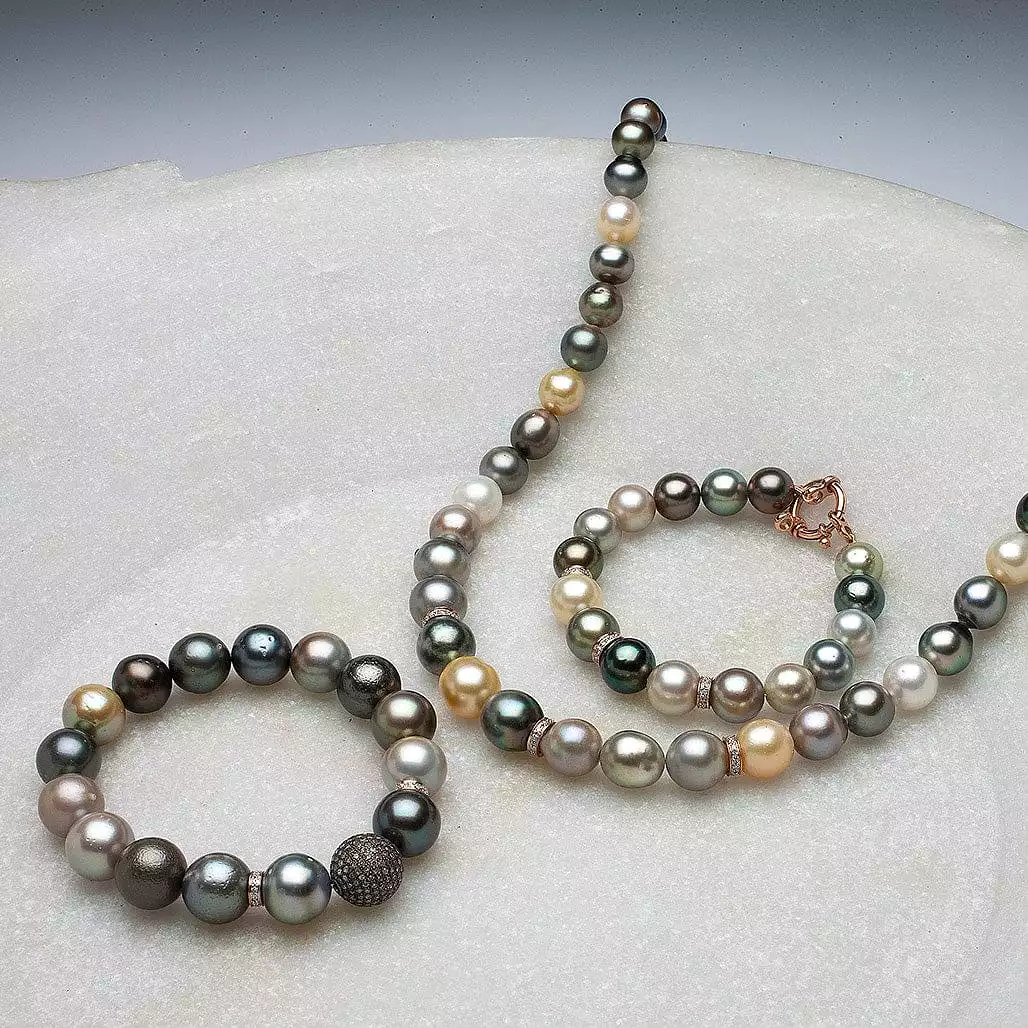 Tahitian Pearl Necklace with Diamonds