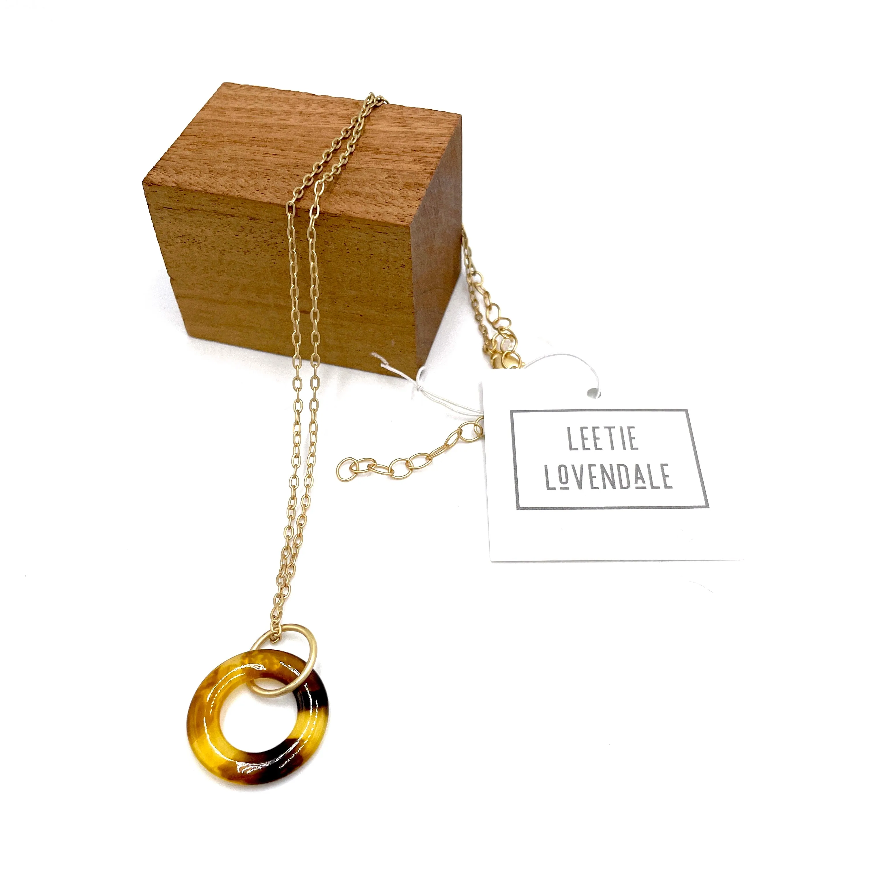 Tortoise and Frosted Gold Chain Necklace - Shortie