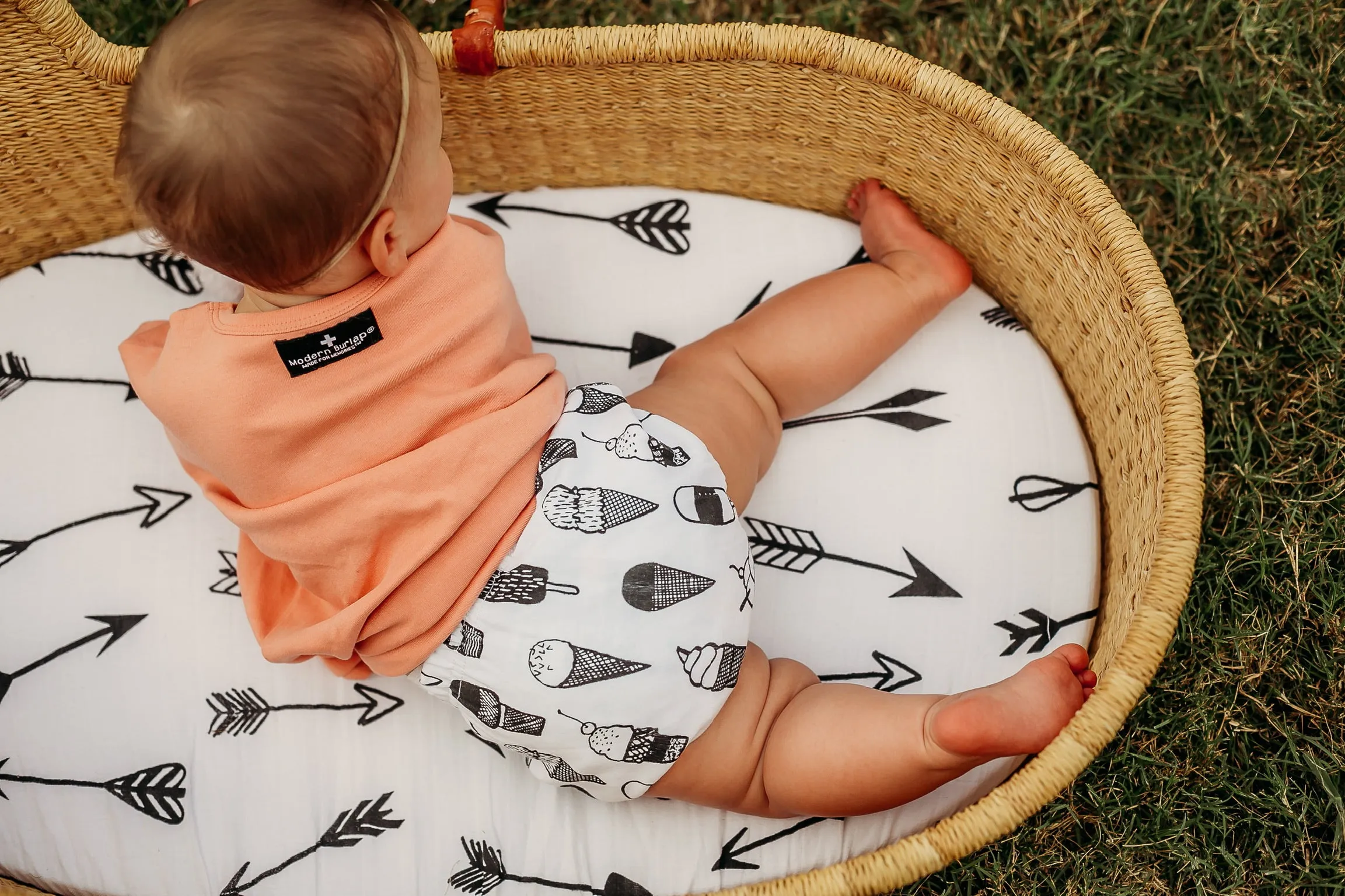 Versatile Moses Basket / Bassinet / Small Changing Pad Sheet -  Arrows