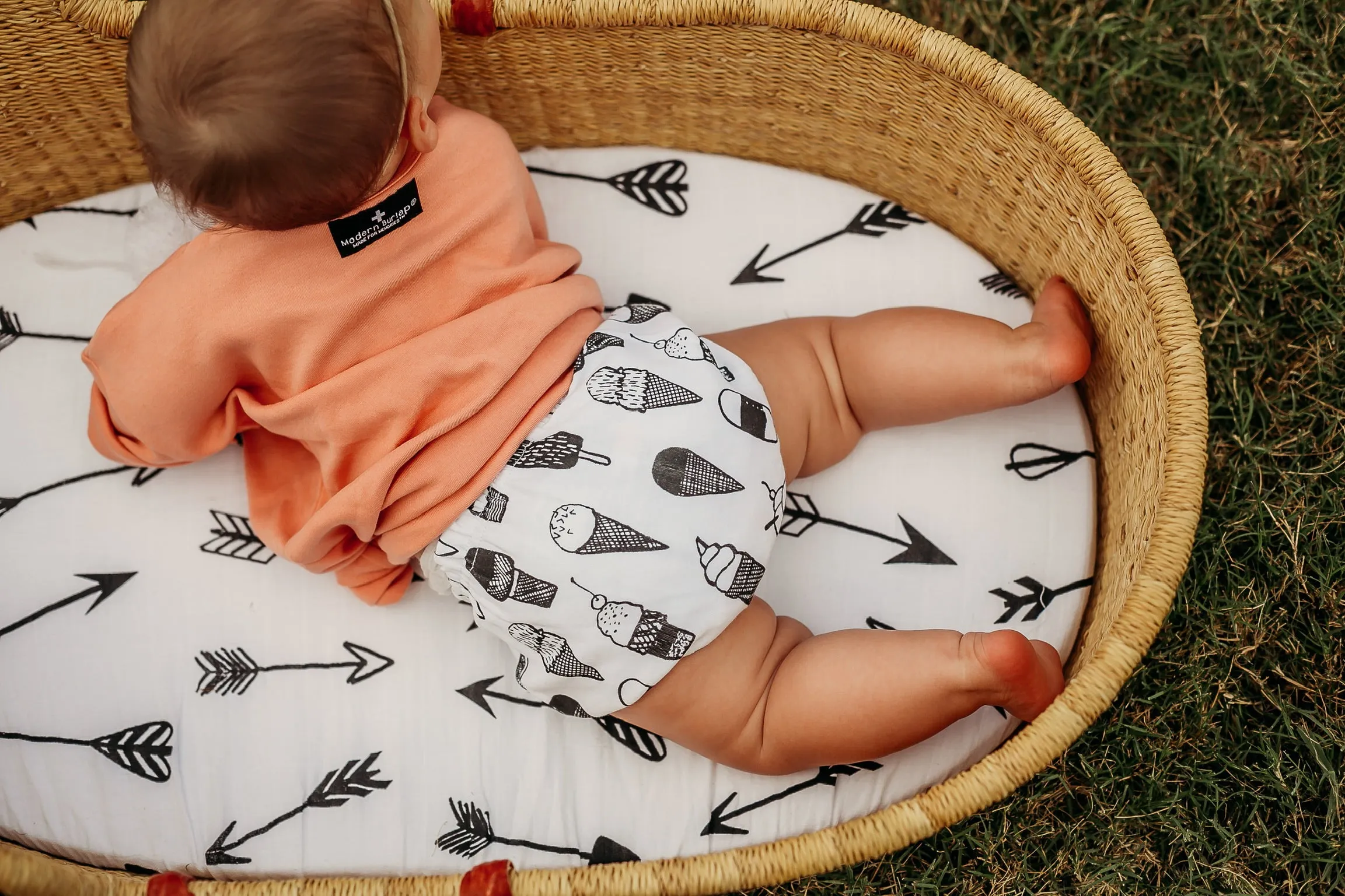 Versatile Moses Basket / Bassinet / Small Changing Pad Sheet -  Arrows