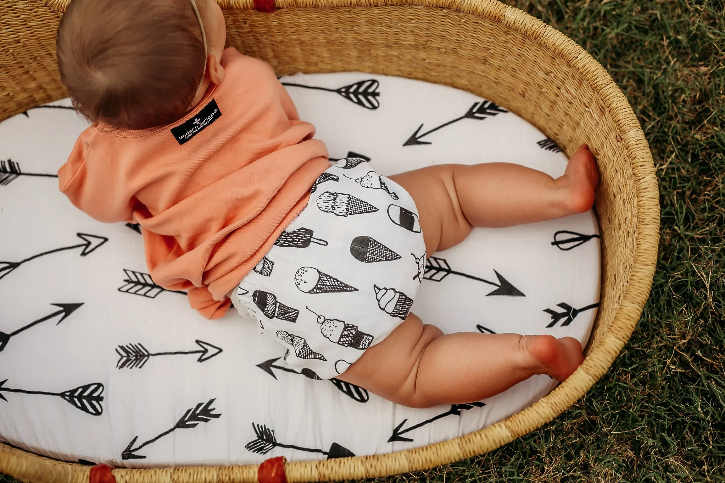 Versatile Moses Basket / Bassinet / Small Changing Pad Sheet -  Arrows