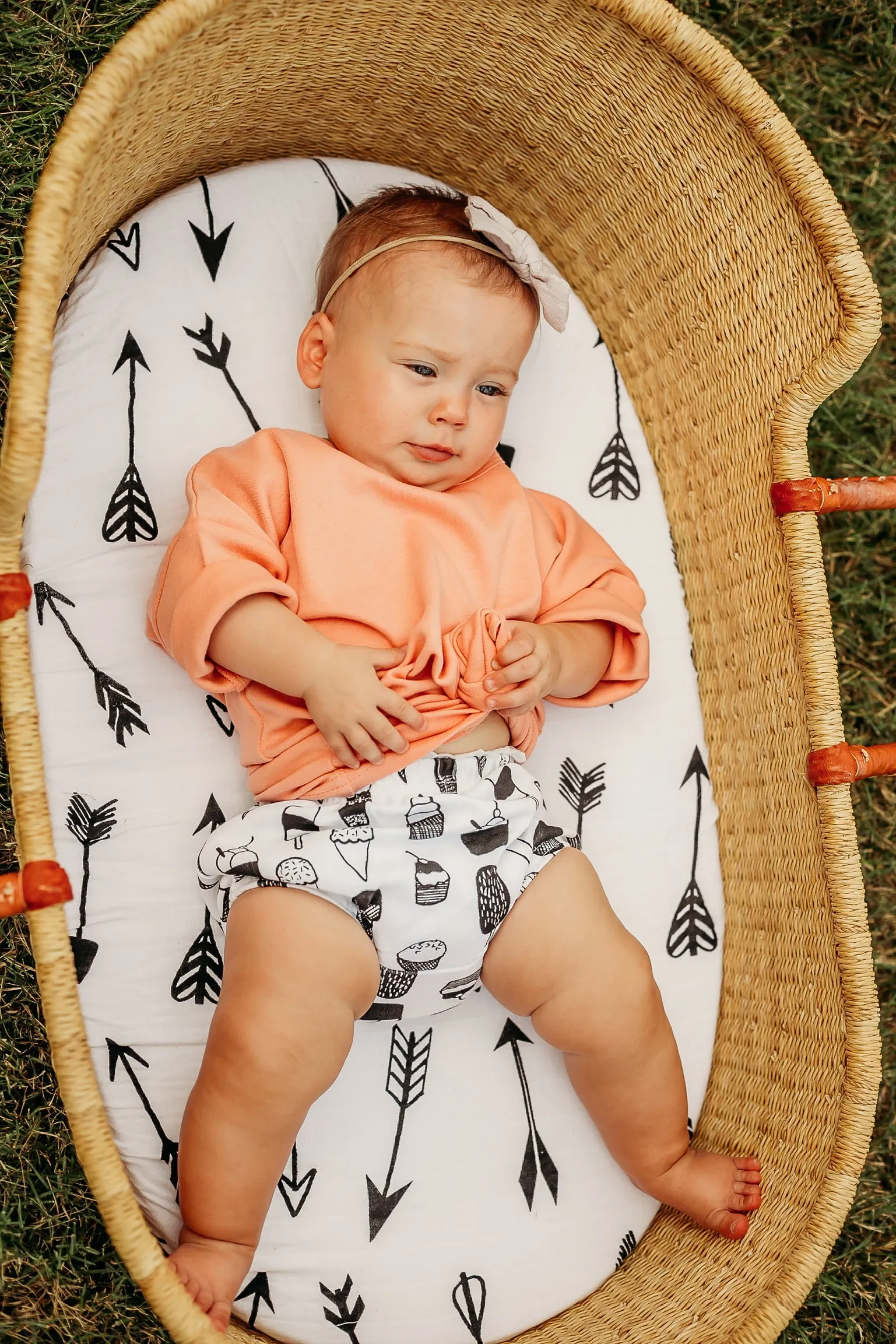 Versatile Moses Basket / Bassinet / Small Changing Pad Sheet -  Arrows