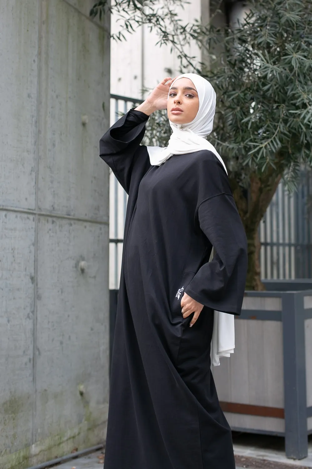 Vestido sudadera oversize manga ancha negro